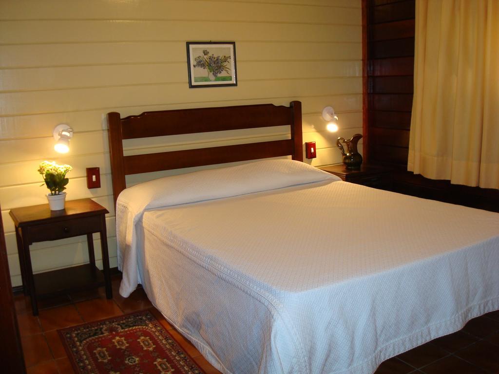Chalet Standard,113413544:JPEG